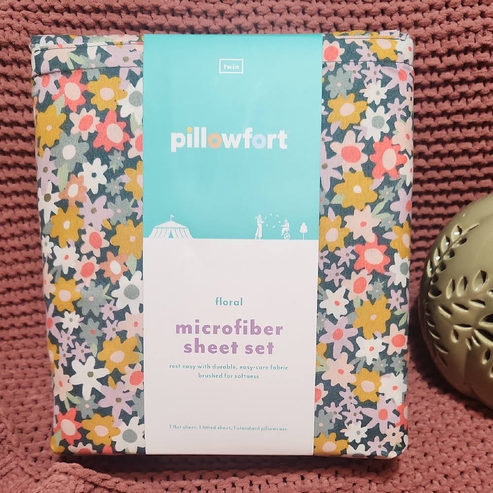 PILLOWFORT floral Sheet Set